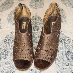 Not Rated Women's Brown Peep-Toe ankle boots